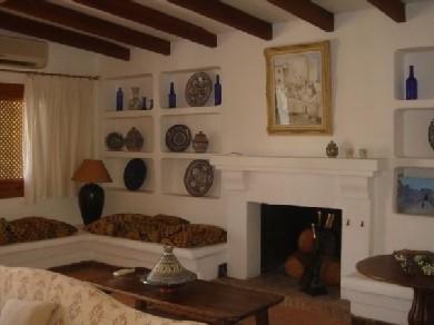 Chalet con 4 dormitorios se vende en Marbella, Costa del Sol