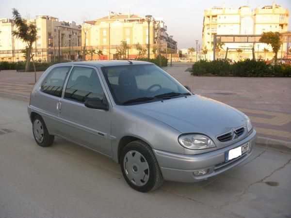 CITROEN SAXO 1.5 DIESEL,,AÑO 2003--POCOS KMS!!