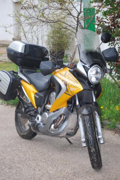 Se vende moto Honda RD13 XL700V