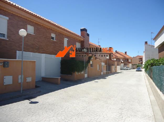 Casa adosada en Santa Cruz del Retamar