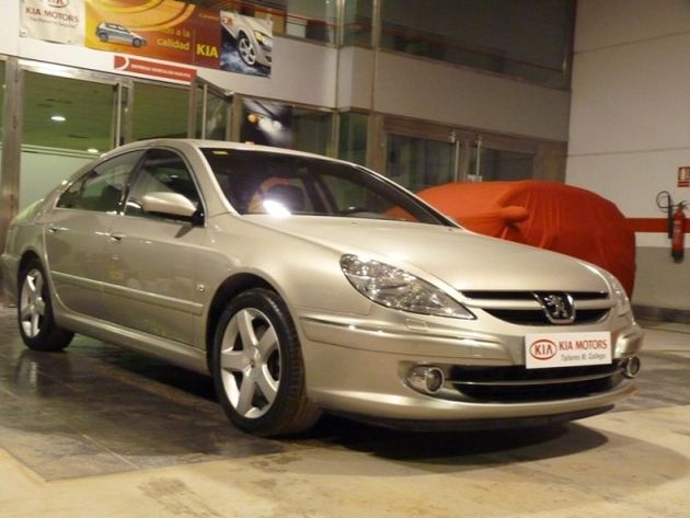 PEUGEOT 607 2.7HDi Titanio Aut.