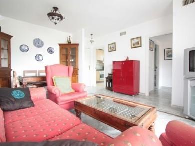 Apartamento con 2 dormitorios se vende en Marbella, Costa del Sol