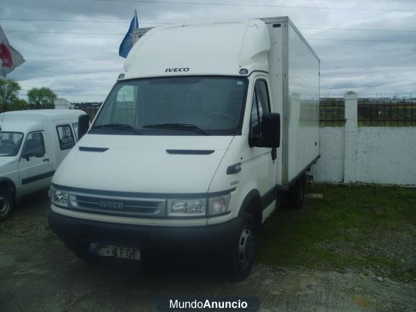 CAMION IVECO 35C12 HPI (CAMION CAJA)