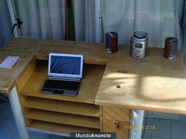 atencion vendo mueble escritorio para tienda o despacho  muy económico