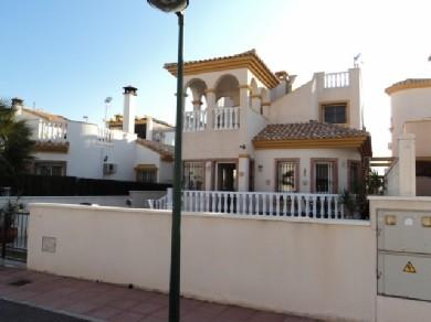 Chalet con 5 dormitorios se vende en Pilar de la Horadada, Costa Blanca, Vega Baja Torrevieja