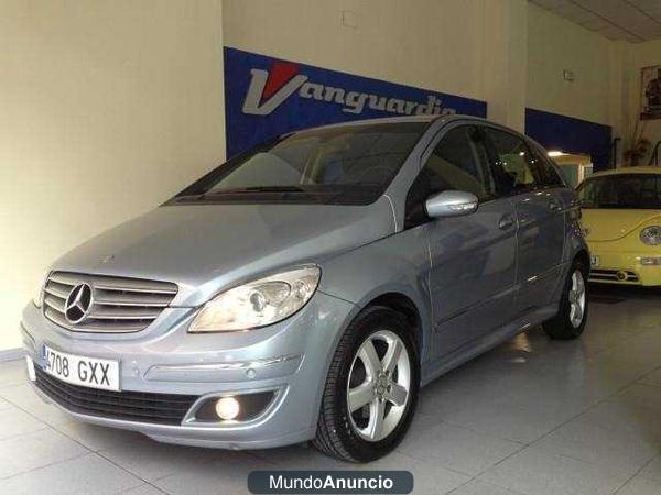 Mercedes-Benz B 200 CDI *Navegador COMAND+Par