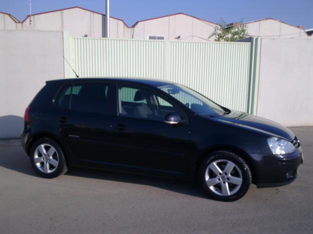 VOLKSWAGEN GOLF / COCHE DIESEL-BARATO-POCOS KM-TODOS EXTRAS EN MURCIA