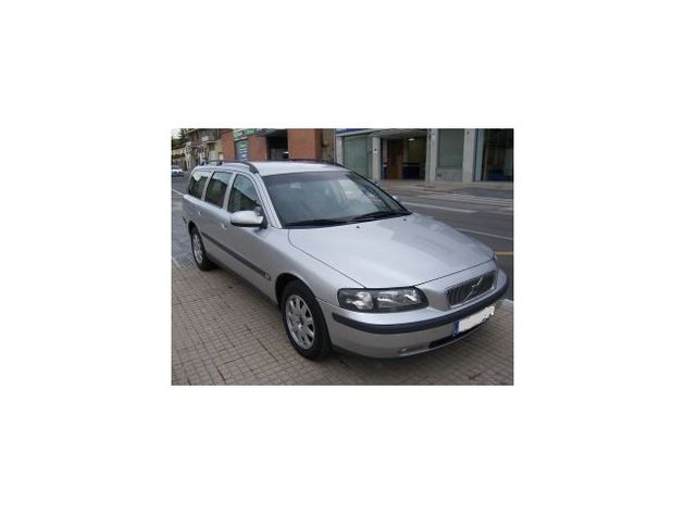 VOLVO V70 D5 OPTIMA