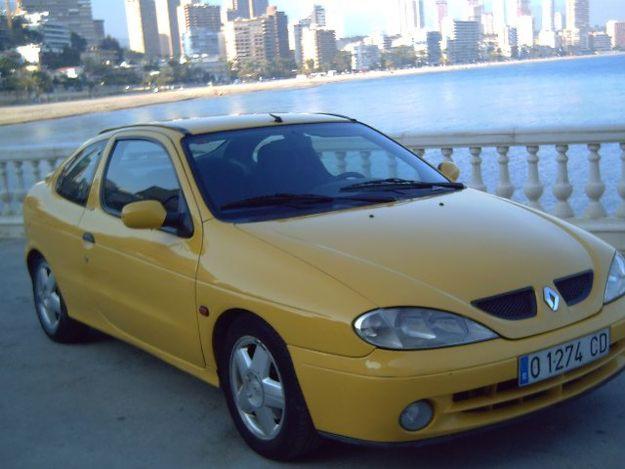 Se vende coche impecable. ITV pasada hasta 2009