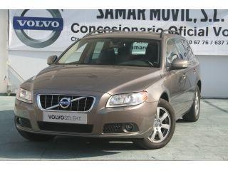 Volvo V70 2.4D MOMENTUM