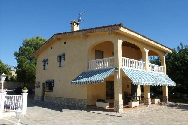 Chalet en venta en Agullent, Valencia (Costa Valencia)