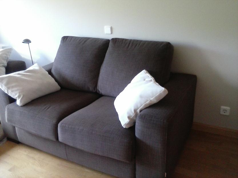 OPORTUNIDAD: conjunto de 2 sofas, 4 cojines y 2 puf