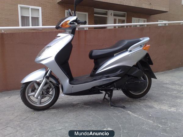 VENDO YAMAHA CYGNUS 125 C.C. ALCALÁ HENARES