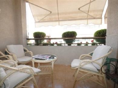 Apartamento con 2 dormitorios se vende en Marbella, Costa del Sol