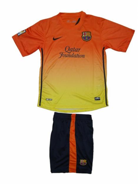 12-13 de Barcelona nueva camiseta de € 12