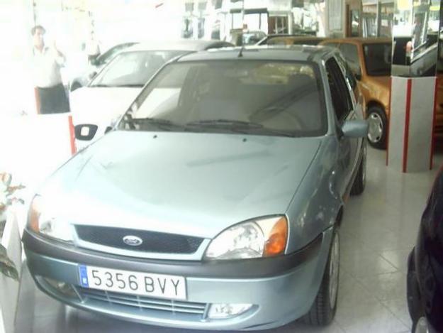 Comprar coche Ford FIESTA 1.8TDDI 75CV 3-P '02 en Madrid