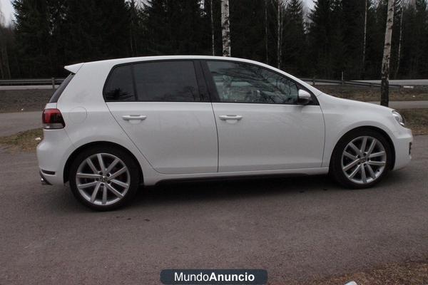 Volkswagen  Golf  GTI DSG