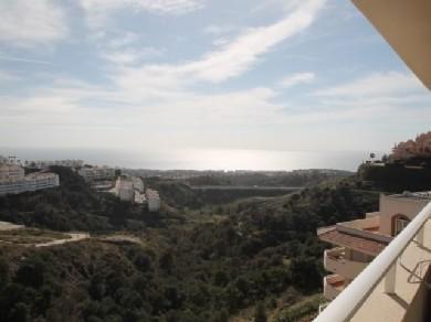 Apartamento con 2 dormitorios se vende en Mijas Costa, Costa del Sol