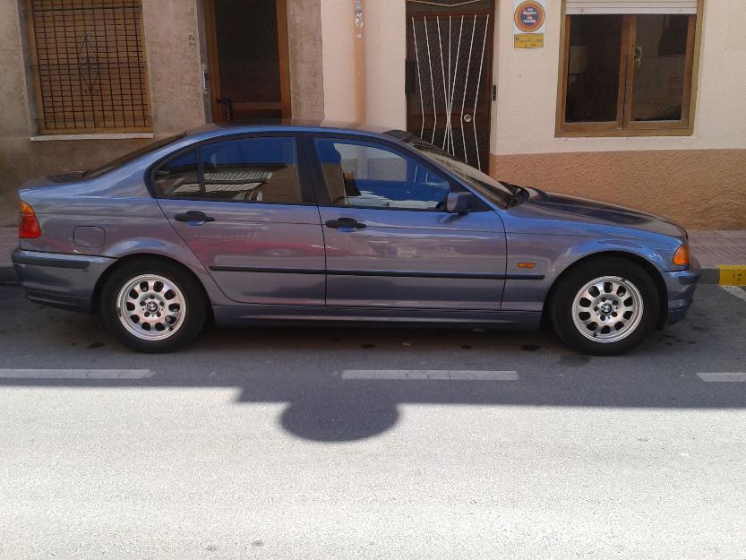 BMW 320D impecable por viaje 3.400 €