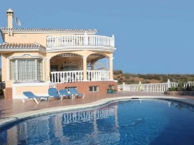 Chalet con 5 dormitorios se vende en Mijas Costa, Costa del Sol