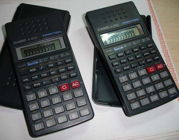 DOS CALCULADORAS CASIO-FX82SX POR 16€