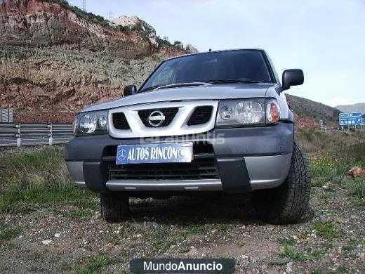 Nissan Terrano 2.7 TDi Comfort Plus 5p