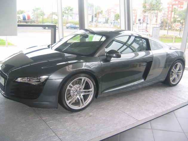 AUDI R8 4.2 FSI 420 cv