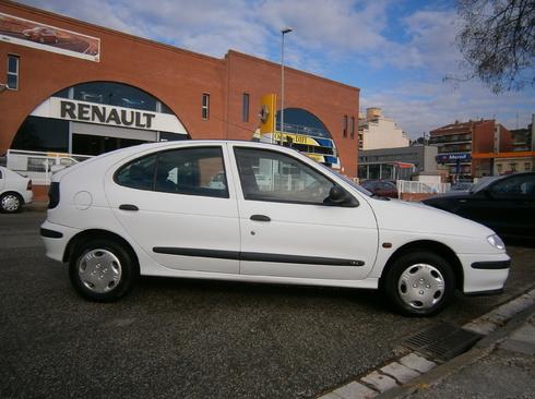 Renault Megane 1.6 ALIZE 5P