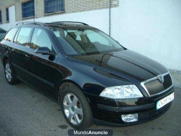 Skoda Octavia 2.0TDI Elegance 12 meses de g