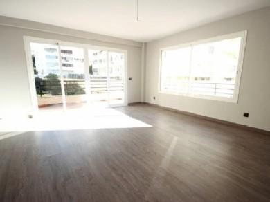 Apartamento con 4 dormitorios se vende en Marbella, Costa del Sol