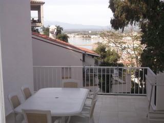 Apartamento en residencia : 4/4 personas - vistas a mar - rosas  girona (provincia de)  cataluna  espana