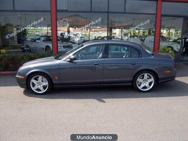 Jaguar S-Type V8 4.2 R