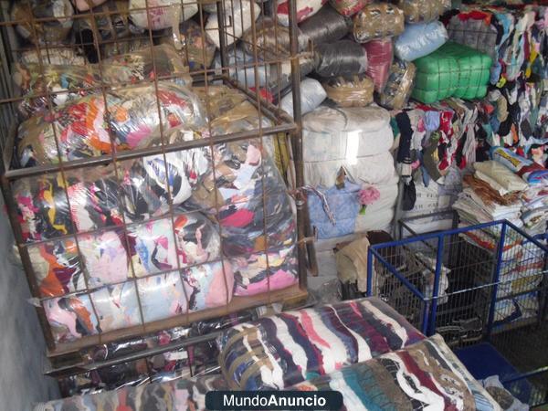 SE VENDE ROPA Y ZAPATOS CLASIFICADA DE 1º Y 2º -