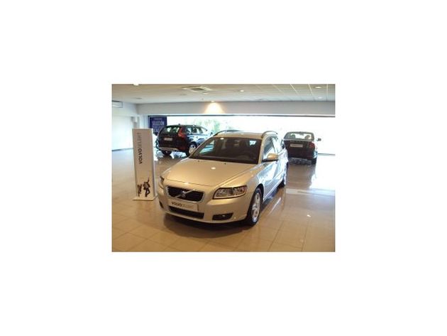 VOLVO V50 1.6DRIVE MOMENTUM