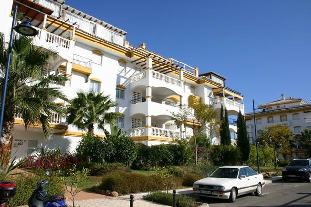 Apartamento a la venta en Nueva Andalucía Costa del Sol