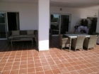 Apartamento con 4 dormitorios se vende en Estepona, Costa del Sol - mejor precio | unprecio.es