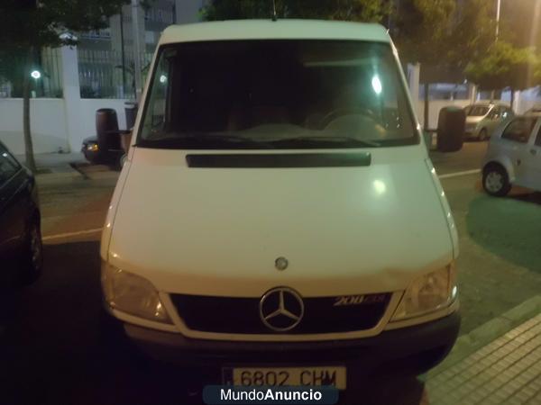 Mercedes Benz - Sprinter