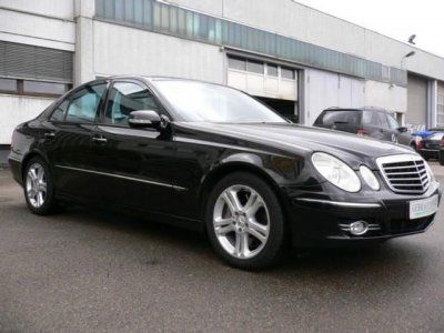 MERCEDES E 420 CDI AVANTGARDE,PANORAMA,AIRMATIC,NAVI,7G TRONIC... - Lleida