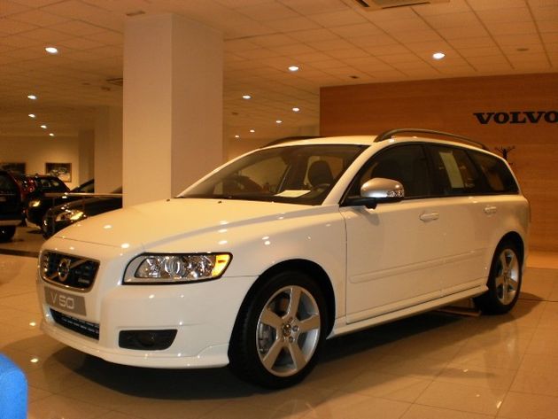 VOLVO V50 R-DESING