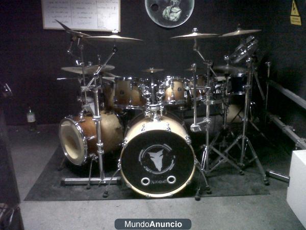 Vendo batería SONOR FORCE 3007 muy amplia y completa