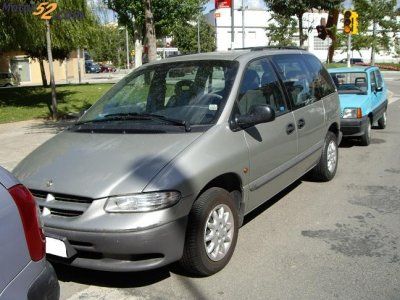 CHRYSLER VOYAGER 2.5 SE TD  7 PLAZAS - Barcelona