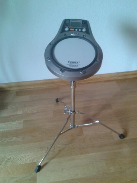 Vendo Pad de prácticas Roland RMP5 + pie PDS2