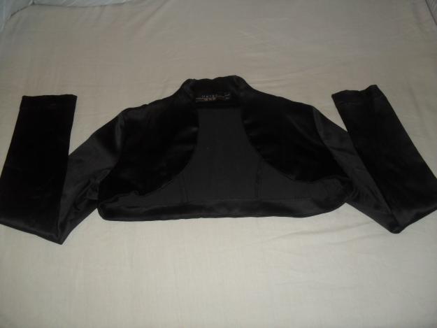 Bonito bolero en raso negro, T.xl, en raso negro.