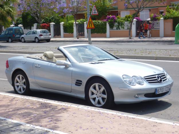 VENDO MERCEDES SL 500