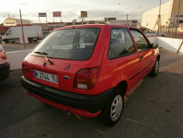 FORD Fiesta 1.1i Surf