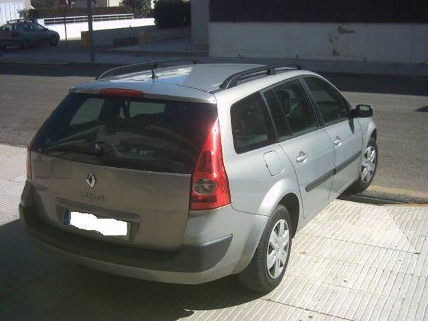 SE VENDE RENAULT DEL 2004