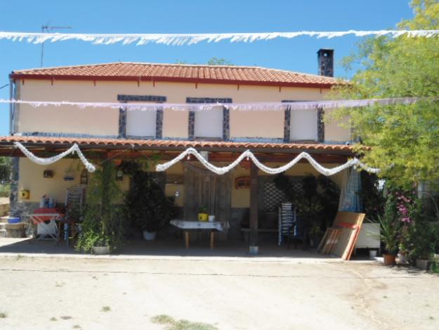 Vendo chalet de dos plantas