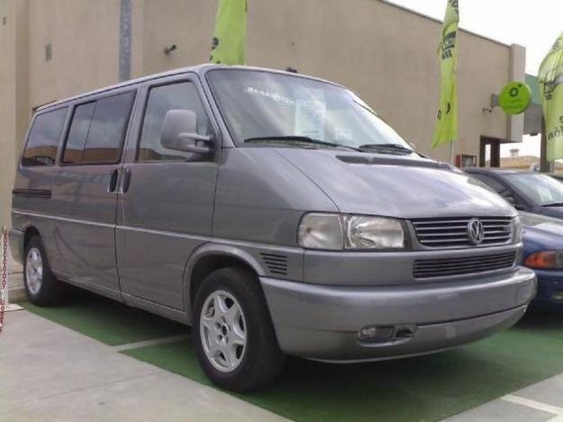 Venta de coche Volkswagen Multivan T4 2.5 TDI Highline '03 en Armilla