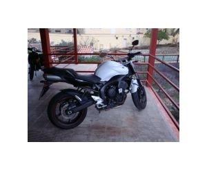 YAMAHA FZ6