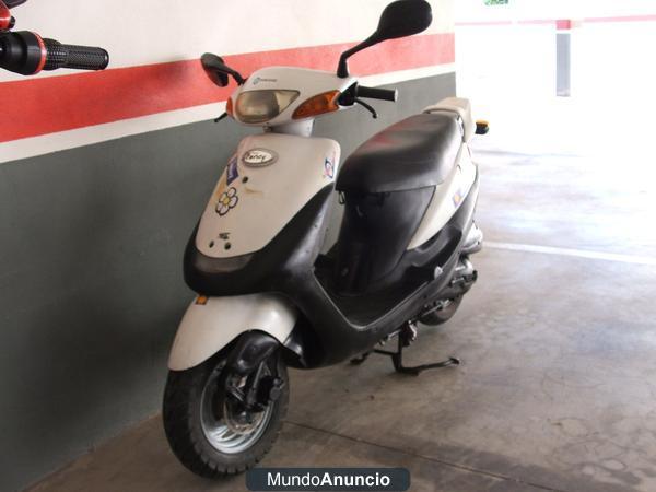 SCOTER DE 50 CC...CAMBIO